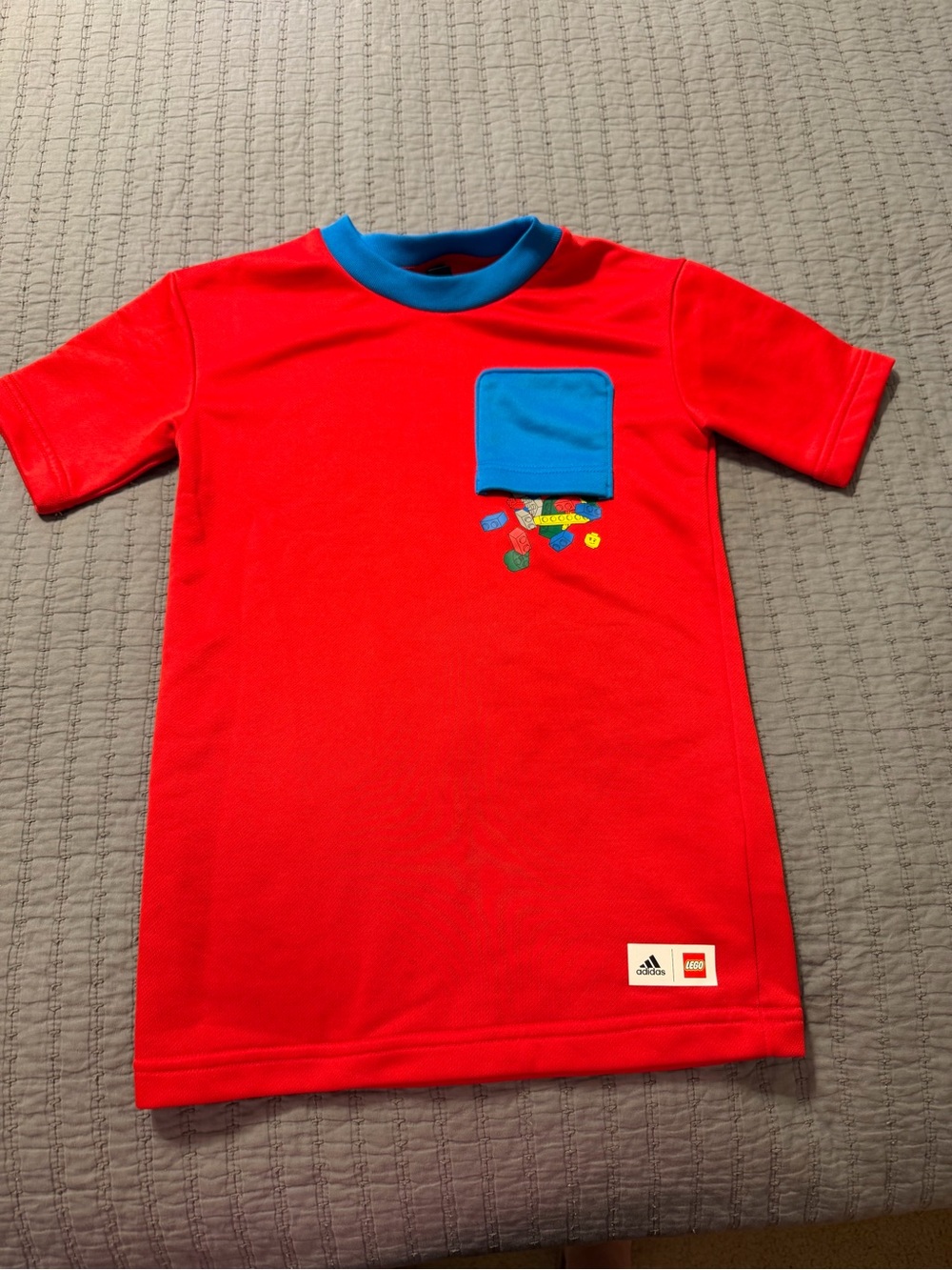 Adidas X Lego ® Kids T-Shirt Building Bricks Tee Chest Pocket Red Loose Fit